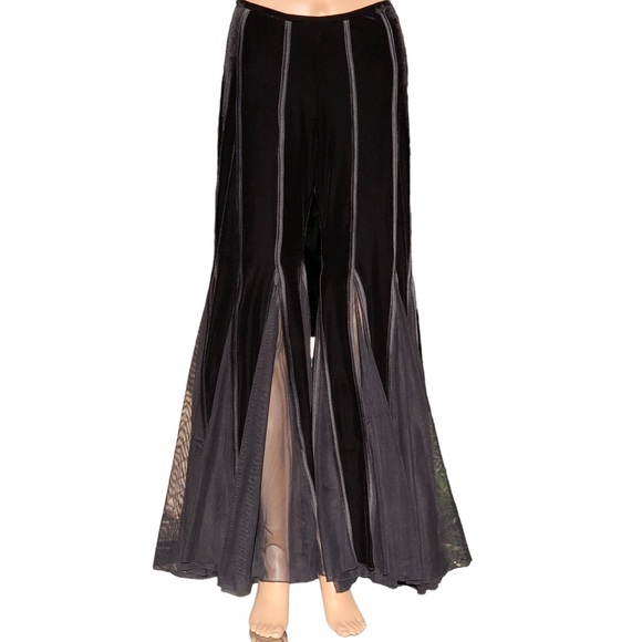JS collections NWT black velvet bell bottom pants with sheer pant leg inlay sz 4 - Picture 11 of 14